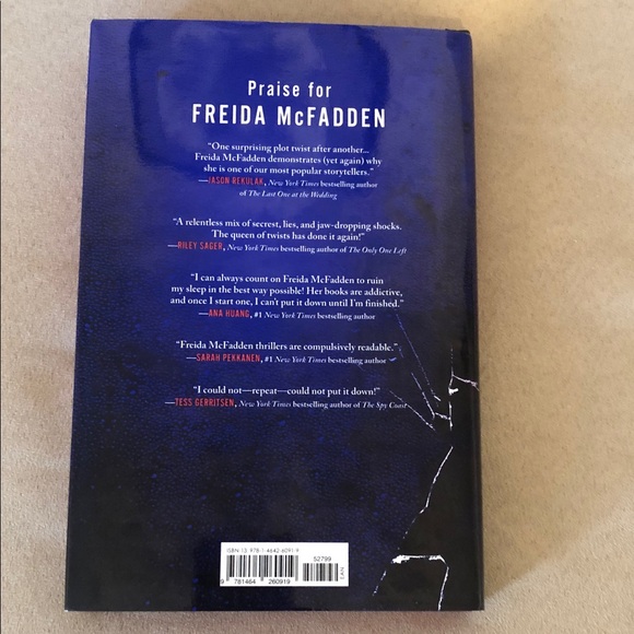 Freida McFadden’s Newest Book - Picture 2 of 5
